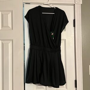 Large Halara romper - black